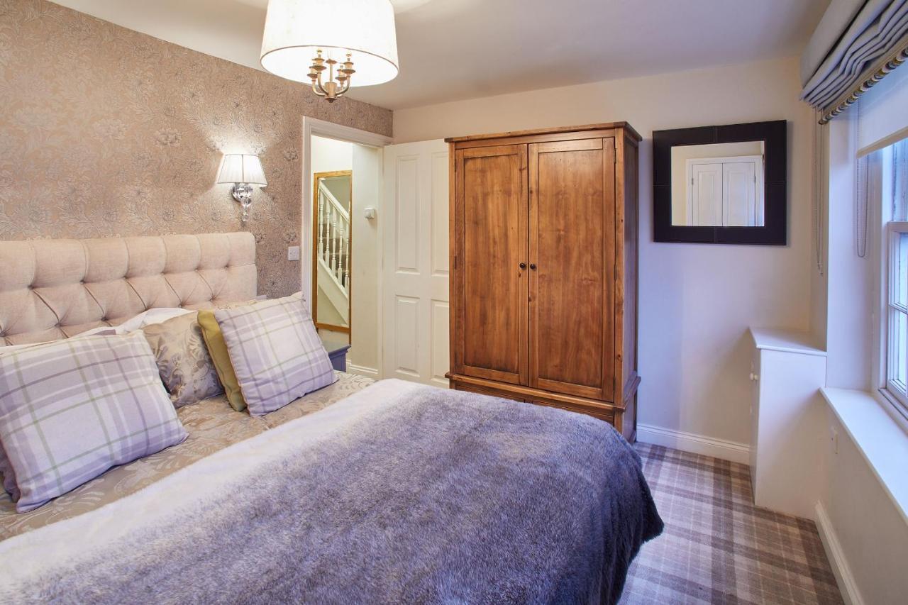 Host & Stay - Spyglass 1708 Whitby Luaran gambar