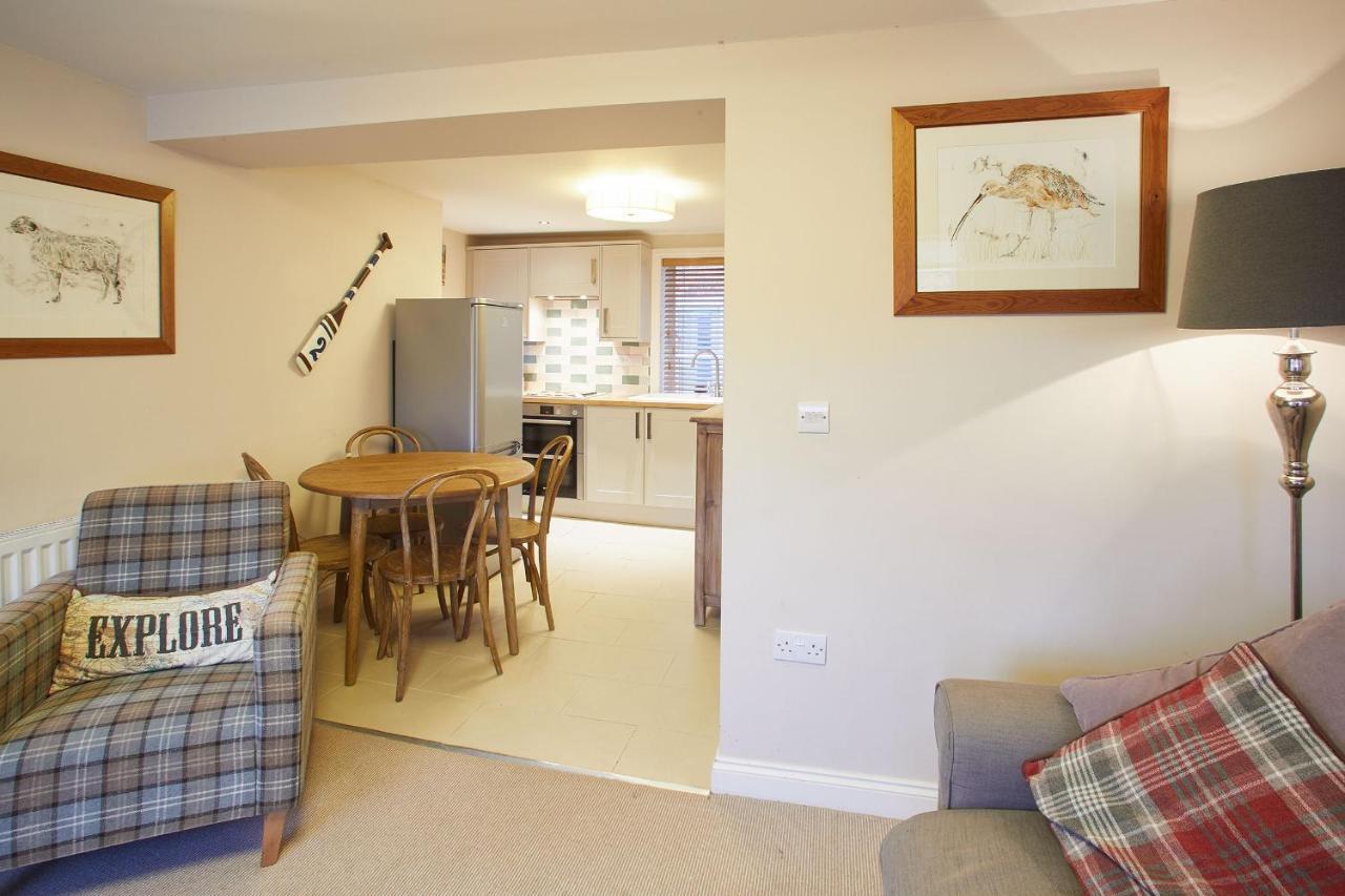 Host & Stay - Spyglass 1708 Whitby Luaran gambar