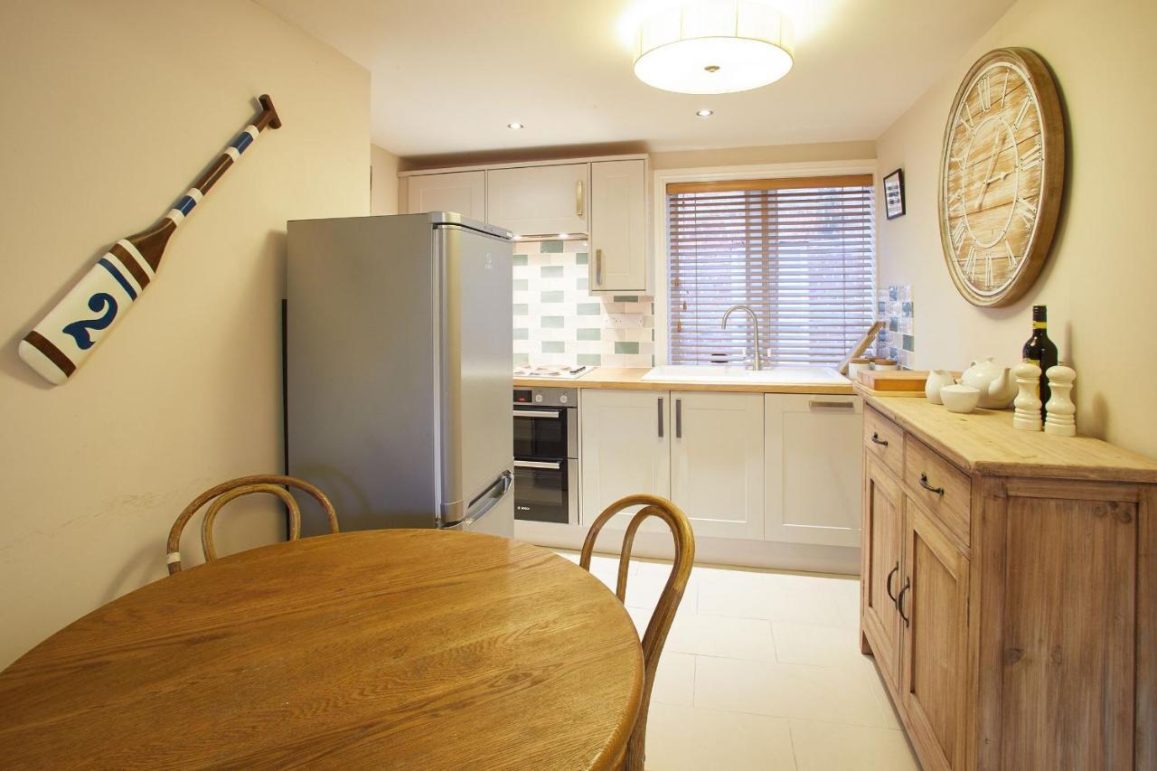 Host & Stay - Spyglass 1708 Whitby Luaran gambar